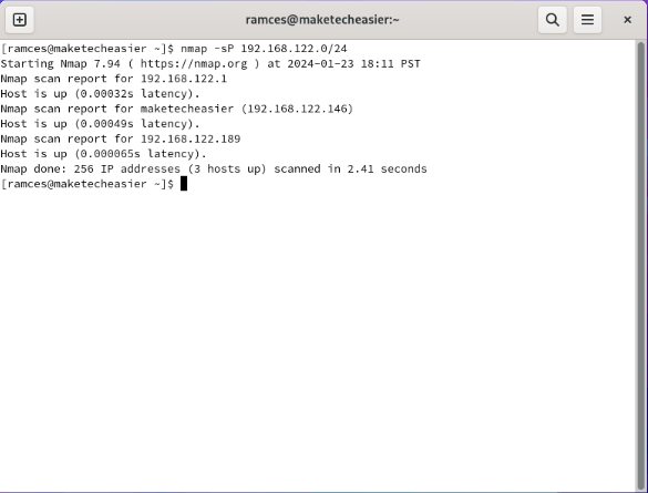 Терминал, показывающий команду nmap, сканирующую подсеть.