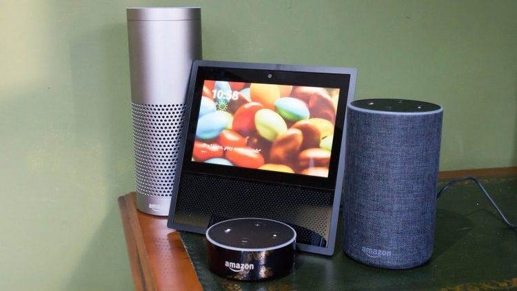 семья Amazon-echo