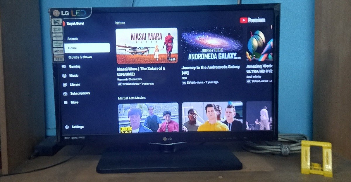 Установленное приложение YouTube доступно на Android TV.