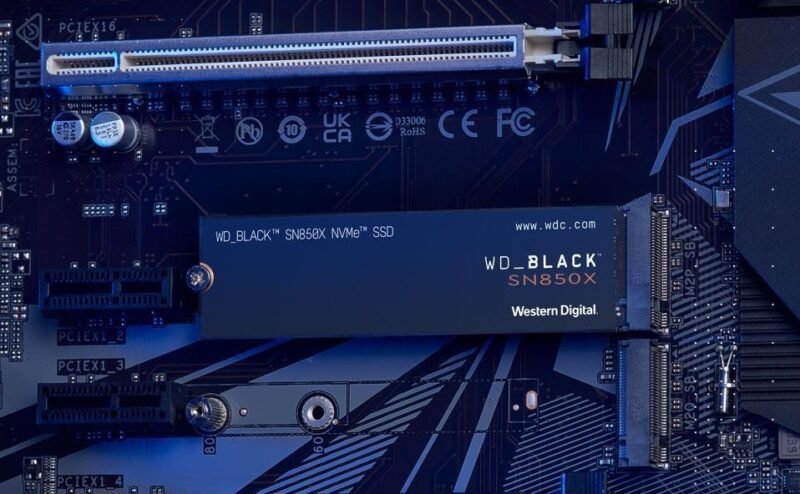 SSD-накопитель WD Black SN850X на материнской плате