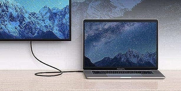 Anker Thunderbolt 4 для зарядки MacBook.