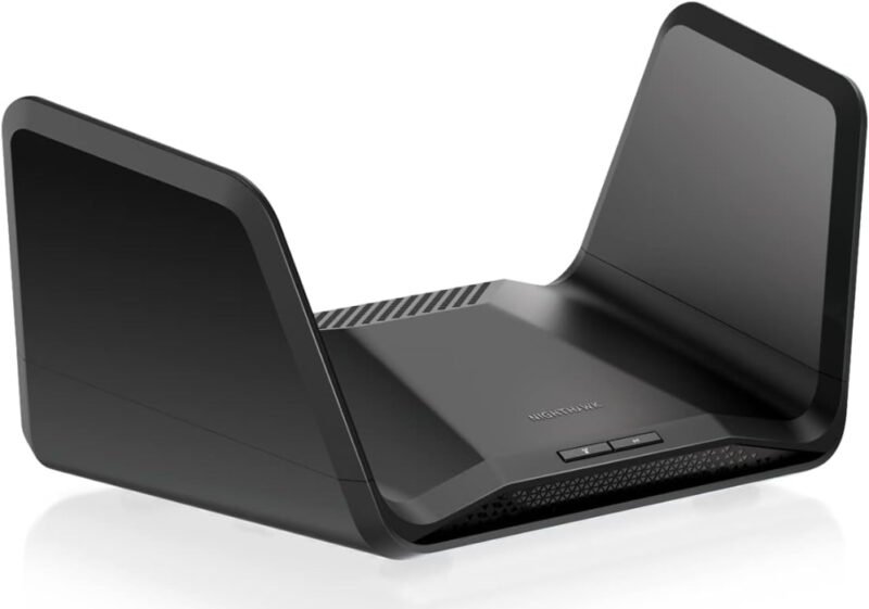 Черный маршрутизатор Netgear Nighthawk WiFi 6E