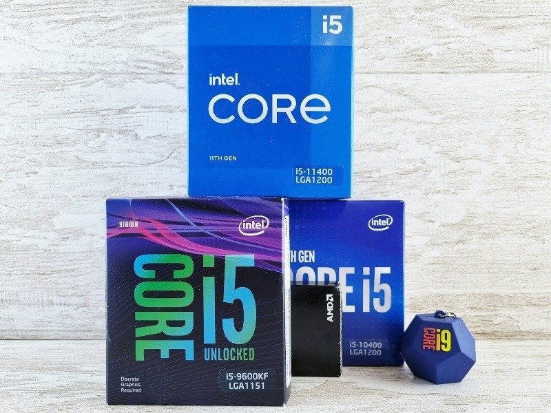 Коробки процессоров Intel Core