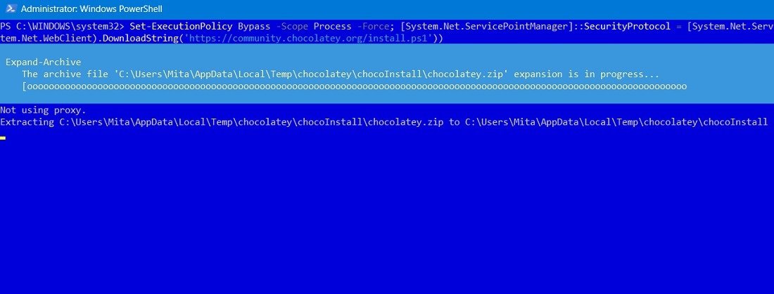 Установка Chocolatey в PowerShell с помощью команды Set-ExecutionPolicy.