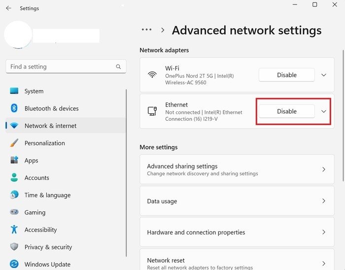 Отключение Ethernet-соединения в Windows 11.