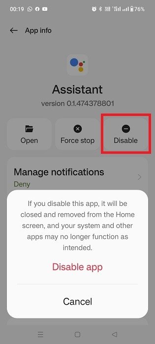 Отключение приложения Google Assistant из управления приложениями на телефоне Android.