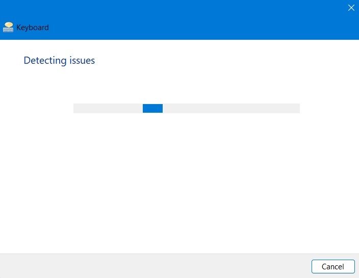 Обнаружение проблем в средстве устранения неполадок клавиатуры в Windows 11.