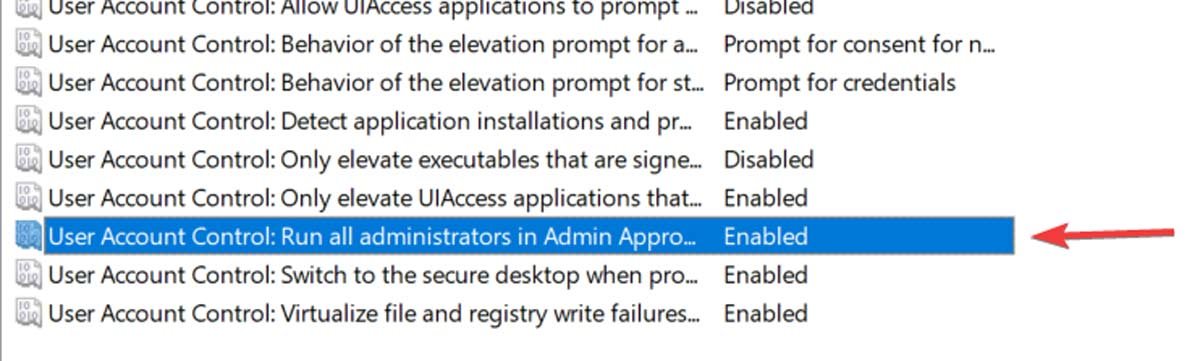 Дважды щелкните «Контроль учетных записей пользователей: запустить всех администраторов в режиме одобрения администратором» в редакторе групповой политики.