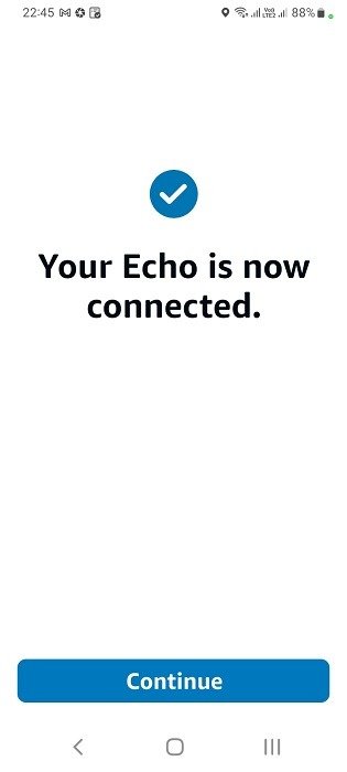 Сообщение «Ваше Echo теперь подключено» в приложении Alexa.