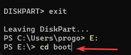 Выполнение команды «cd boot» в командной строке.
