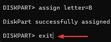 Выход из инструмента DiskPart с помощью командной строки.