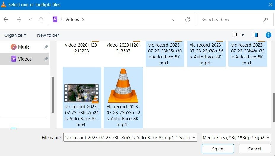 Выберите несколько файлов из папки «Компьютер Windows» для вставки в VLC.