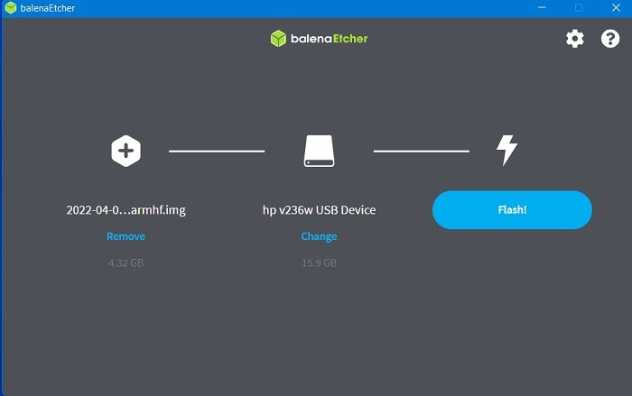 Загрузочный Balenaetcher с USB-накопителя Windows перед экраном Flash