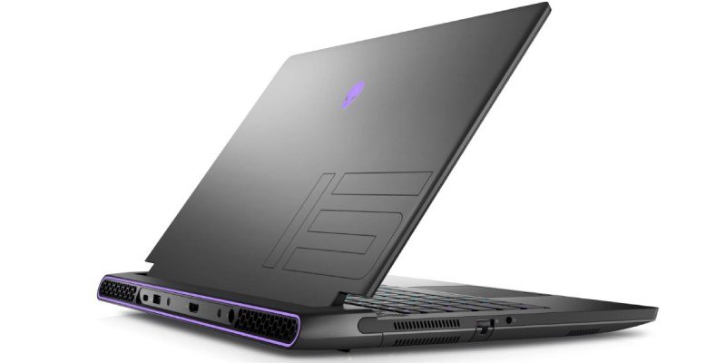 Alienware M15r7 Назад