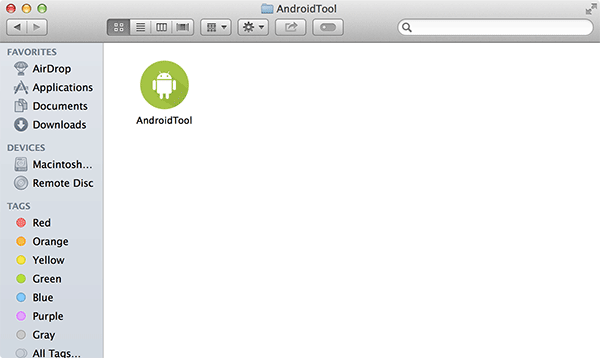 Перетащите AndroidTool в папку «Приложения».