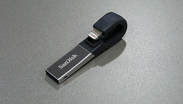 резервное копирование фотографий без ПК Sandisk-ixpand