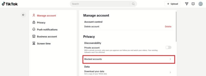 Нажмите «Заблокированные учетные записи» в настройках TikTok на ПК.