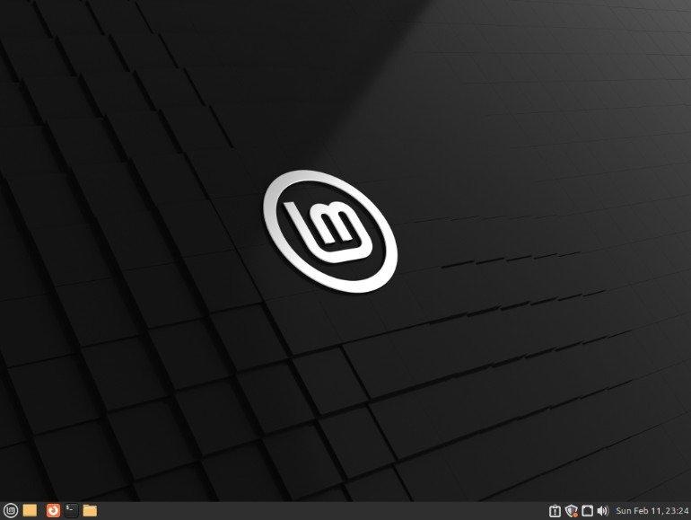 Снимок экрана рабочего стола Mate по умолчанию в Linux Mint.