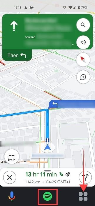 Свернутый Spotify в Картах Google для Android.