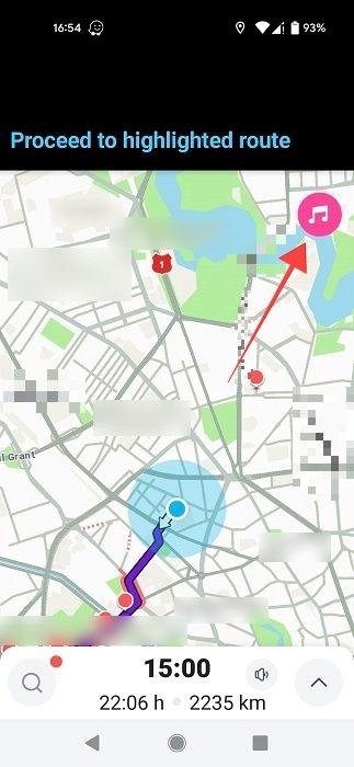 Нажатие на кнопку музыкальной ноты в Waze.