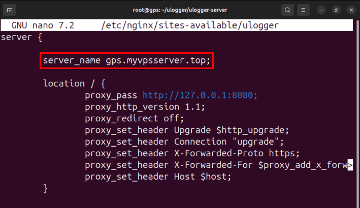 Терминал, выделяющий переменную server_name в файле конфигурации сайта Nginx для ulogger.