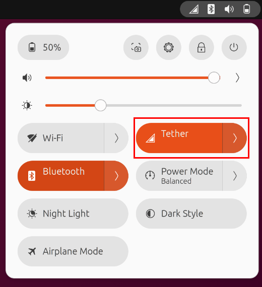 Снимок экрана, на котором выделена кнопка «Tether» в меню быстрых настроек Ubuntu.