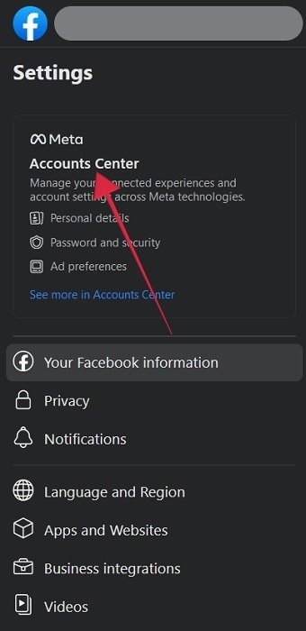 Нажмите «Центр учетных записей» в настройках Facebook.
