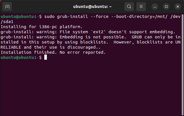 Окно, показывающее процесс переустановки GRUB для Ubuntu.