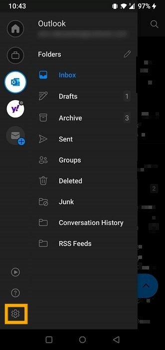 Нажмите значок «Настройки» в приложении Outlook для Android.