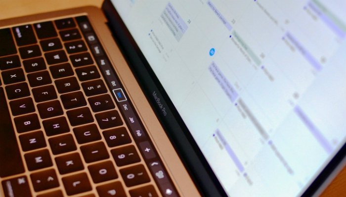 MacBook-Touchbar-Календарь