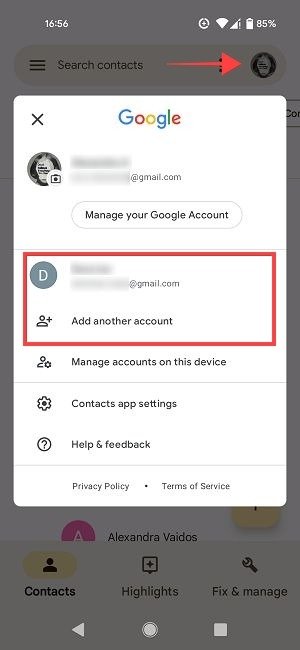 Переключите учетную запись Google в приложении Google Контакты.