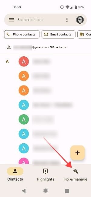 Параметр «Исправить и управлять» в приложении Google Контакты.