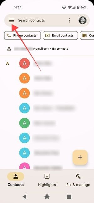 Гамбургер-меню в приложении Google Контакты.