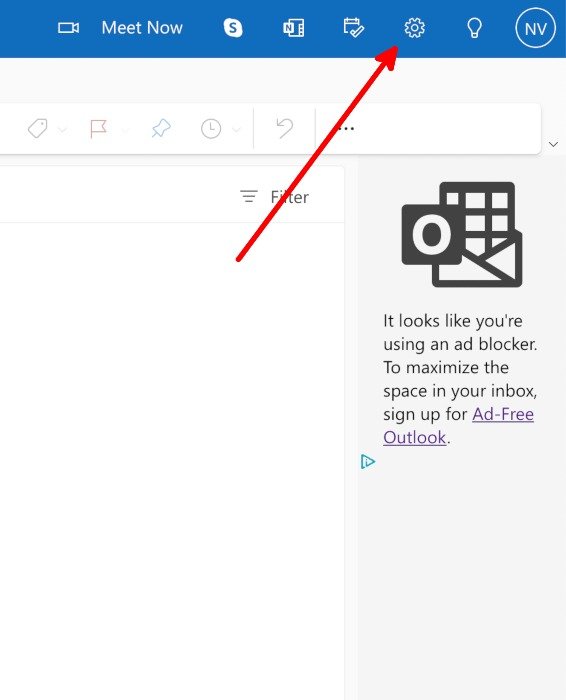 Значок шестеренки в веб-приложении Outlook.