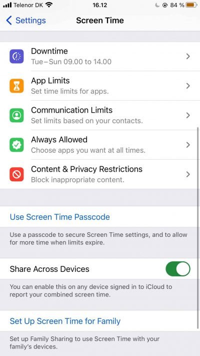 Снимок экрана, показывающий домашнюю страницу Screen Time на iPhone