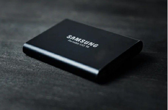 SSD против HDD против USB-флеш-накопителя: все, что вам нужно знать в целом