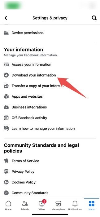 Опция «Загрузить вашу информацию» на странице «Настройки и конфиденциальность» в приложении Facebook на Iphone