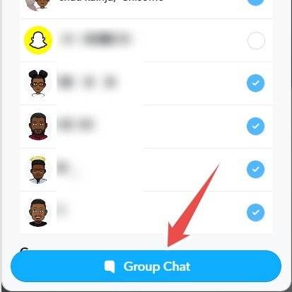 Нажатие кнопки «Групповой чат» в Snapchat в Интернете.