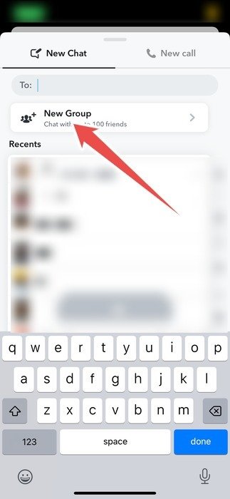 Выбор опции создания «Новой группы» в приложении Snapchat.