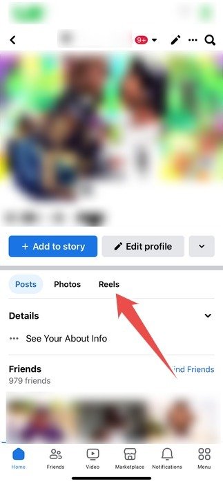 Страница профиля в приложении Facebook для iPhone с опцией Reels Highlighted.jpeg