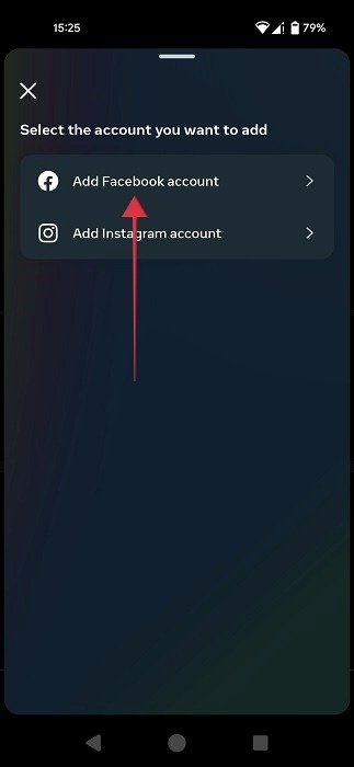 Выбор опции «Добавить учетную запись Facebook» в приложении Instagram для Android.
