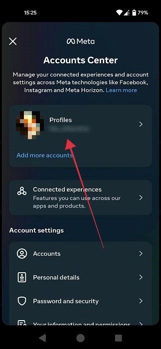 Нажмите «Профили» в Центре учетных записей в приложении Instagram для Android.