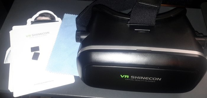 vr-shinecon-headset-box-contents