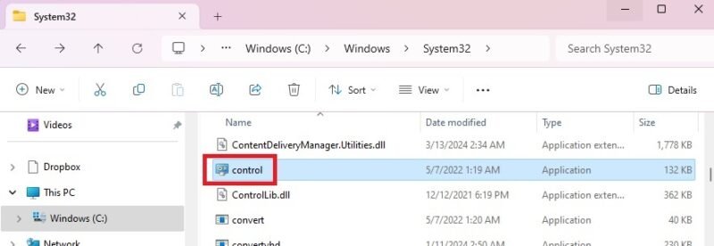 Расположение исполняемого файла управления в папке System32 в Windows.