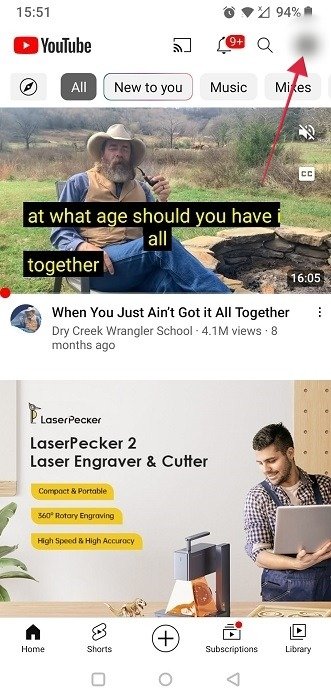 Нажмите на изображение профиля в приложении YouTube для Android.