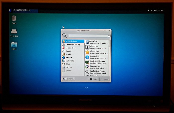 Использование средства запуска Xubuntu Application Finder для открытия приложений.