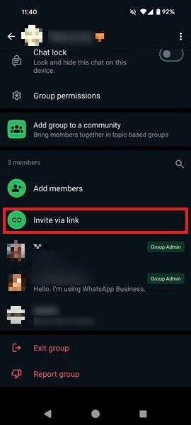 Выбор опции «Пригласить по ссылке» в группе WhatsApp на Android.