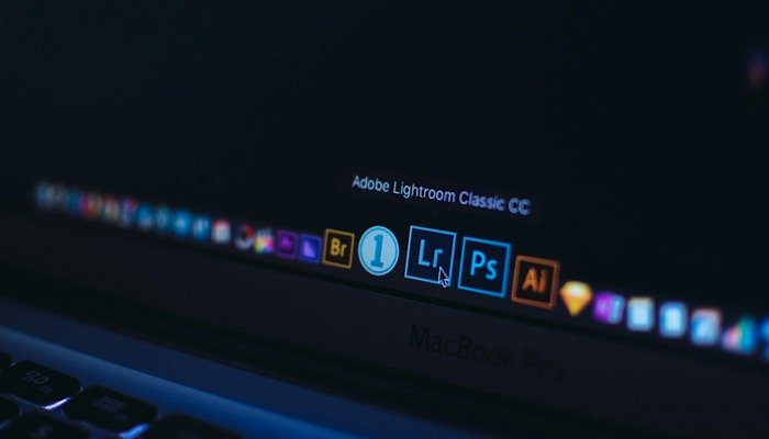 FTC подает в суд на Adobe, взимающую плату за подписку Lightroom