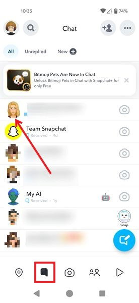 Нажатие на изображение профиля в окне чатов Snapchat в приложении Android.