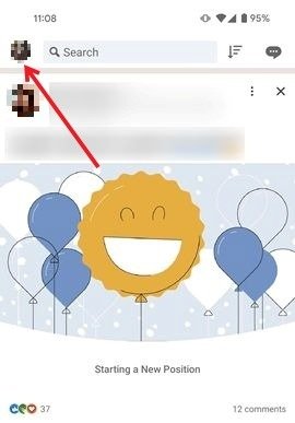 Нажатие на изображение профиля в приложении LinkedIn для Android.